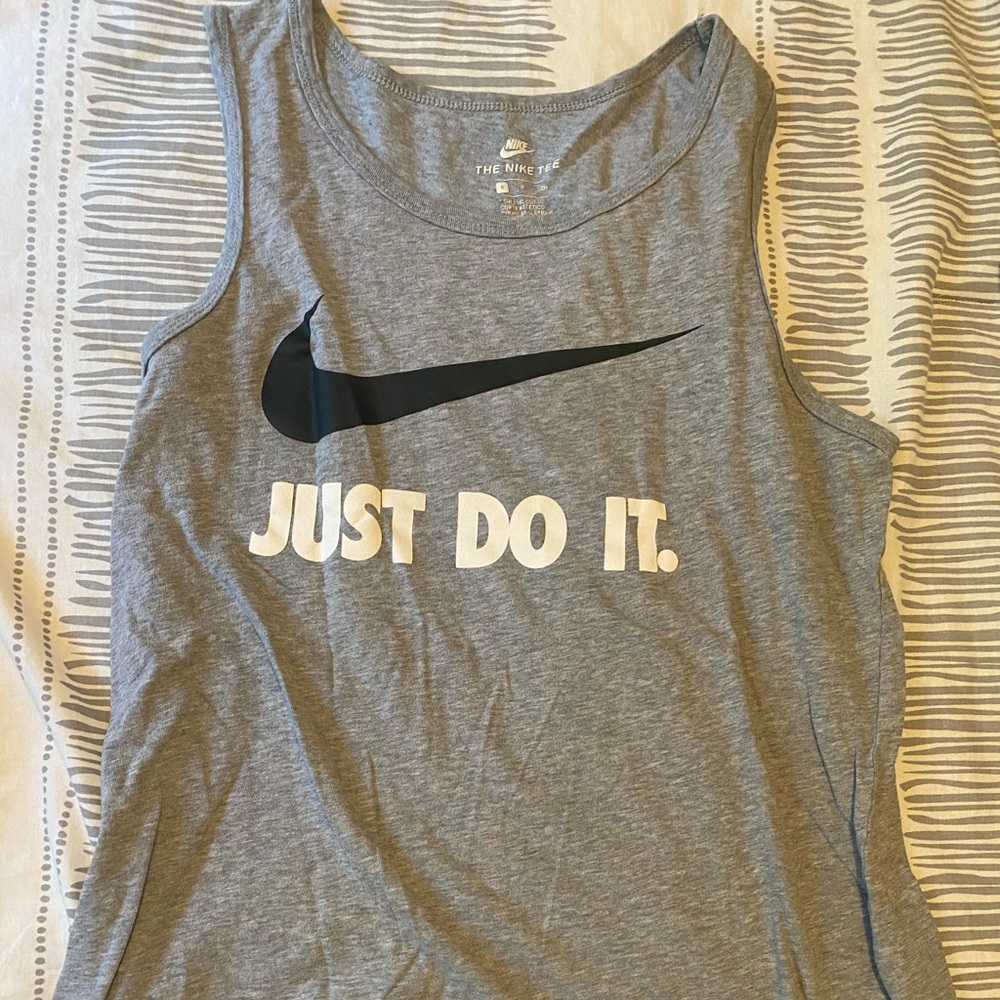 nike tank top